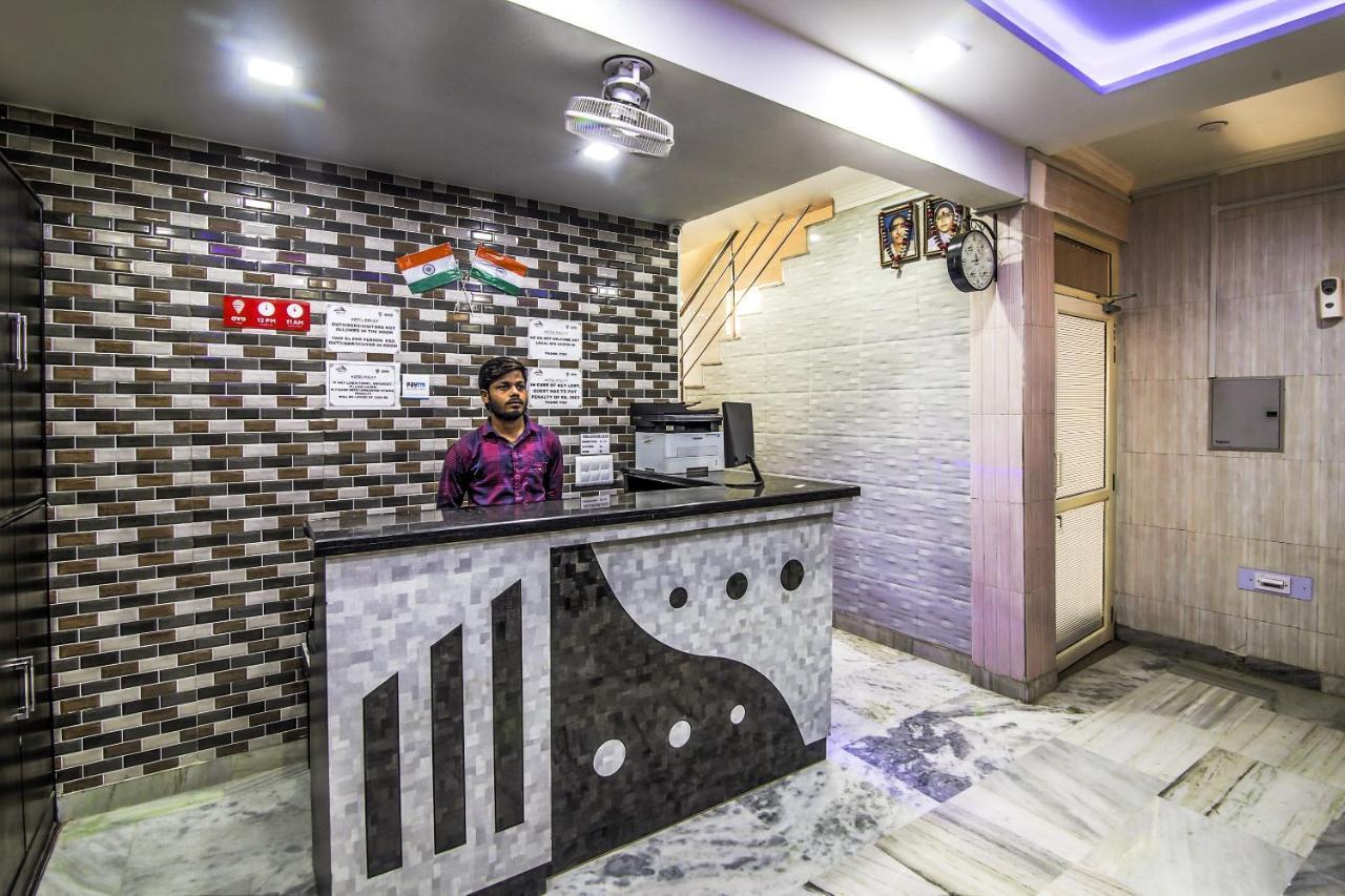 Oyo 8888 Riga Hs Deluxe Hotel Agra  Kültér fotó